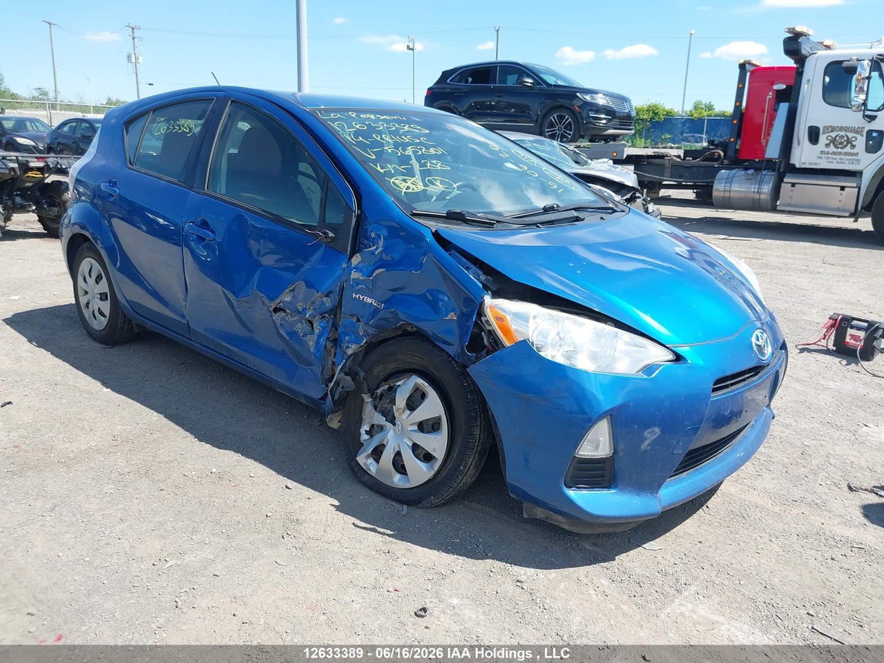 JTDKDTB38E1565801 · 2014 TOYOTA Prius c
