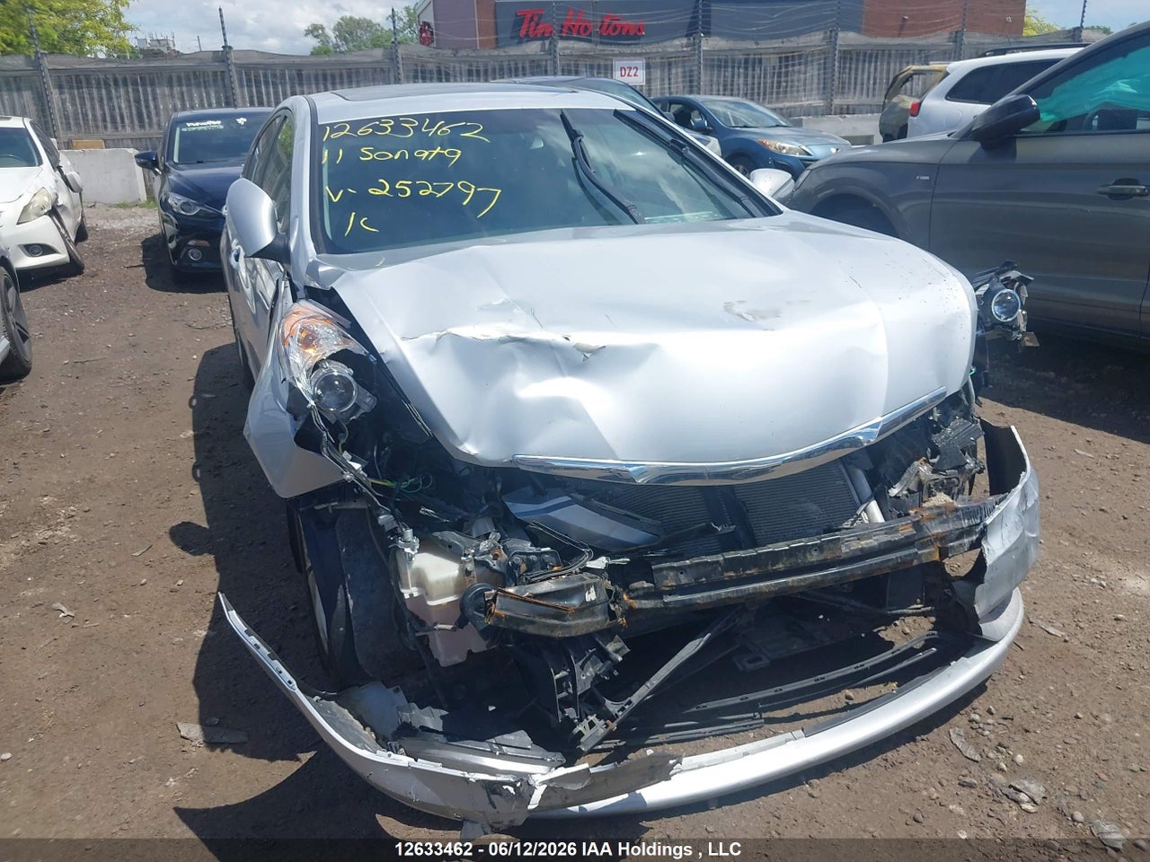 5NPEC4AC7BH252797 · 2011 HYUNDAI SONATA SE/LIMITED