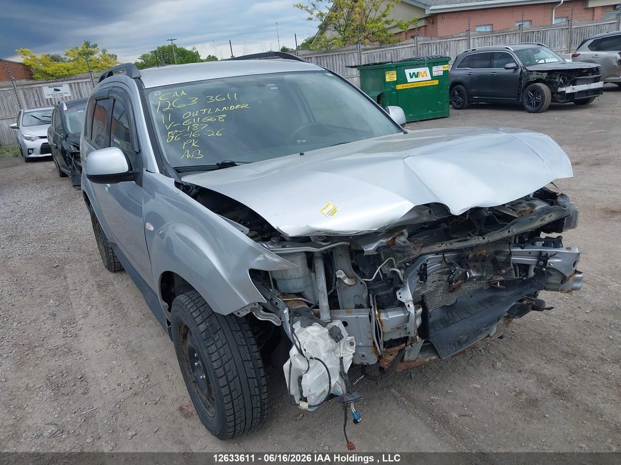 JA4AS2AW6BU611668 · 2011 MITSUBISHI OUTLANDER ES