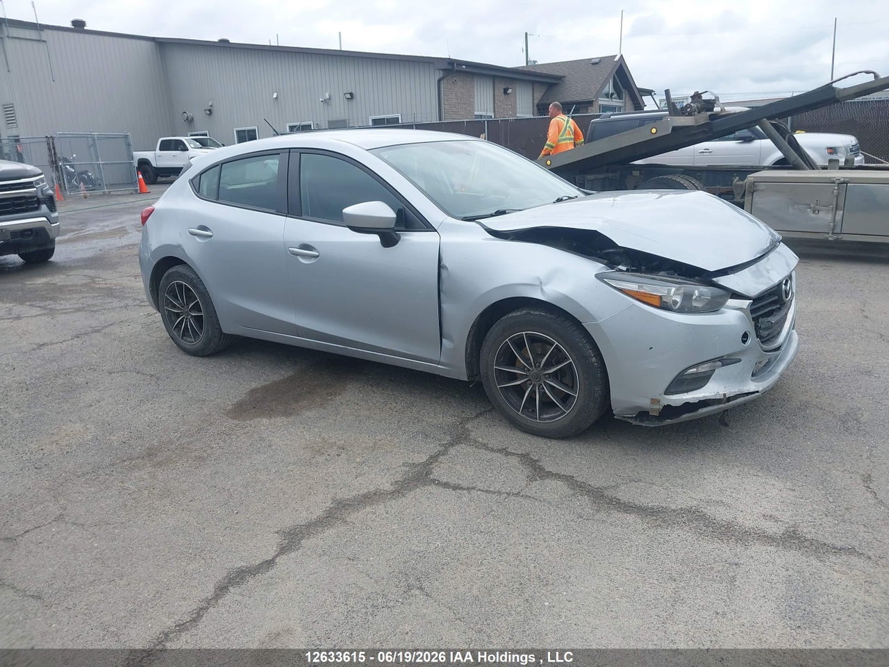 3MZBN1K7XHM137804 · 2017 MAZDA MAZDA3