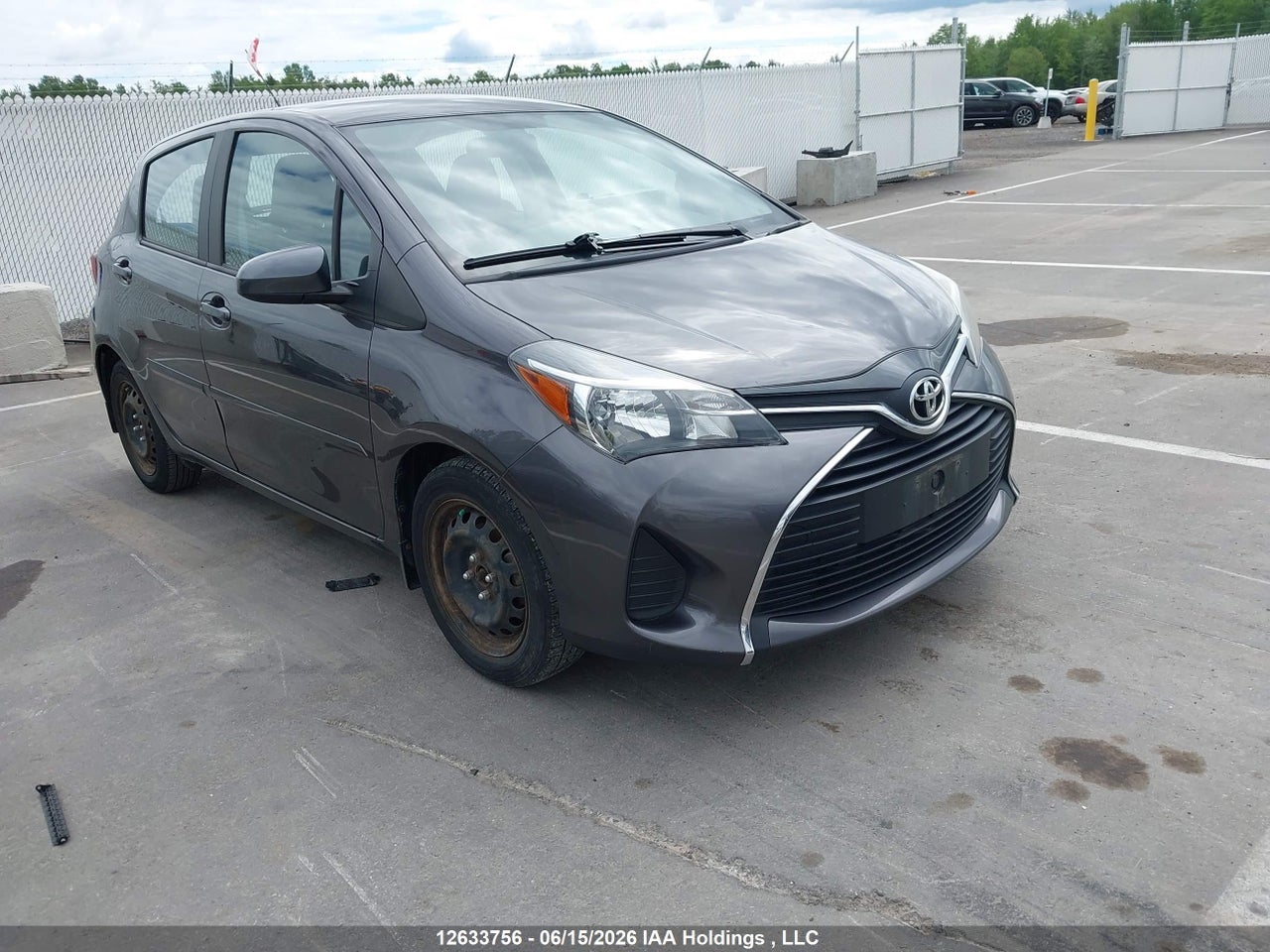 VNKKTUD33GA065531 · 2016 TOYOTA YARIS LE