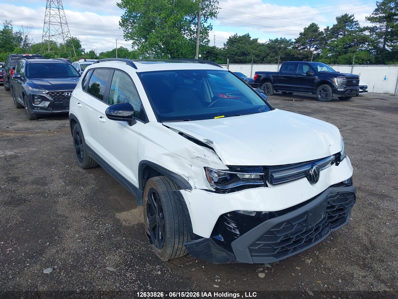 3VV2C7B21SM050740 · 2025 VOLKSWAGEN TAOS SE BLACK · 1/12