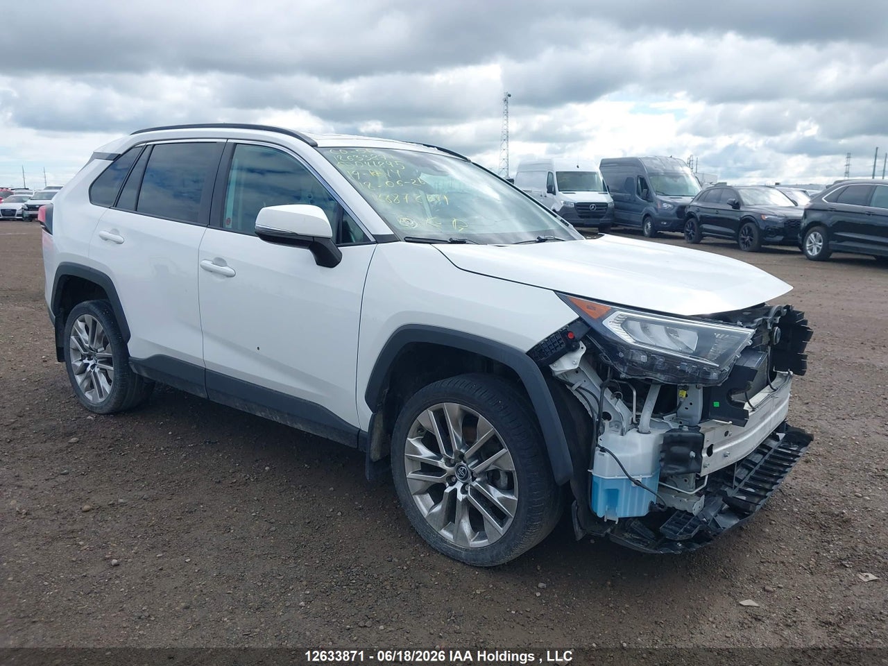 2T3R1RFV1KW041845 · 2019 TOYOTA RAV4 XLE