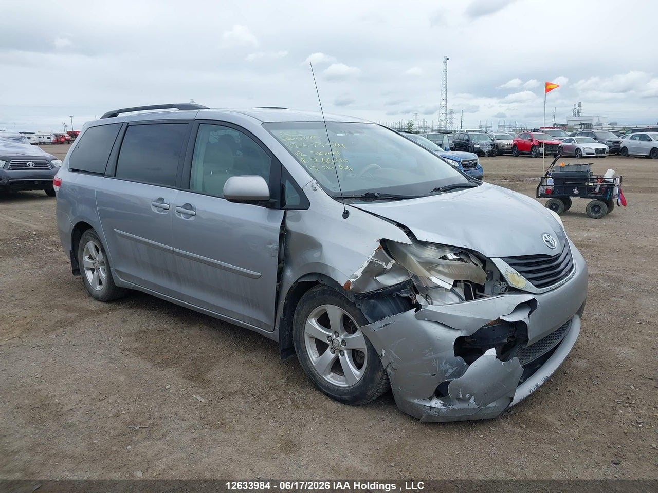 5TDKK3DC2CS266050 · 2012 TOYOTA SIENNA LE 8 PASSENGER