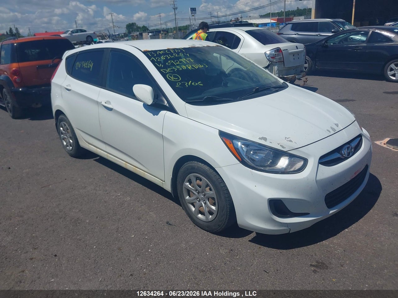 KMHCT5AEXDU092997 · 2013 HYUNDAI ACCENT GLS/GS
