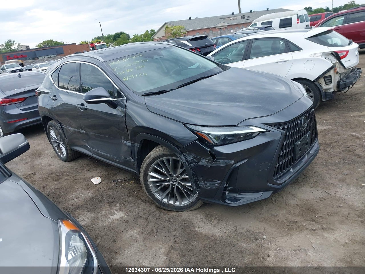 2T2GGCEZ2NC006930 · 2022 LEXUS NX 350