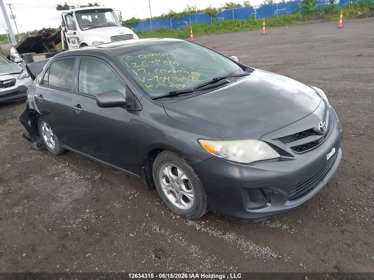 2T1BU4EE4DC924705 · 2013 TOYOTA COROLLA CE