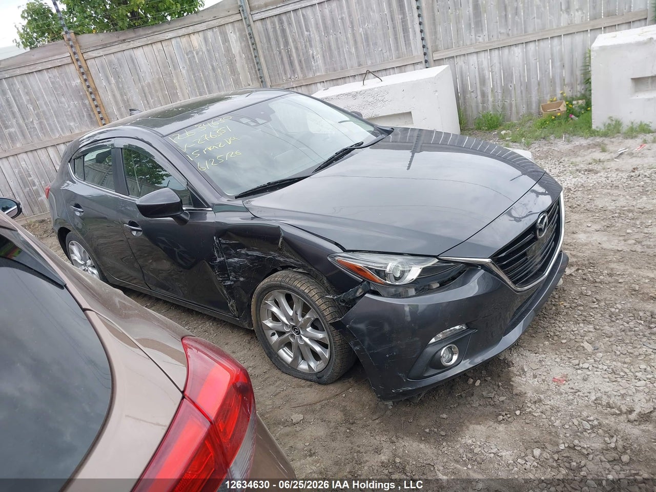 JM1BM1M30F1276351 · 2015 MAZDA MAZDA3 GT