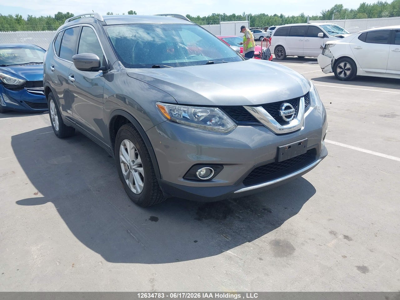 5N1AT2MT5GC763907 · 2016 NISSAN ROGUE S/SL/SV