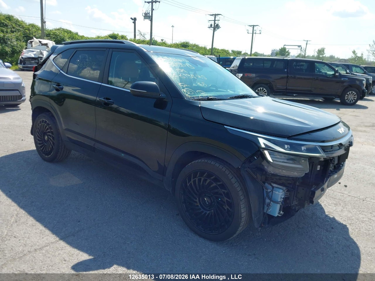 KNDETCA71R7613825 · 2024 KIA SELTOS SX · 1/12