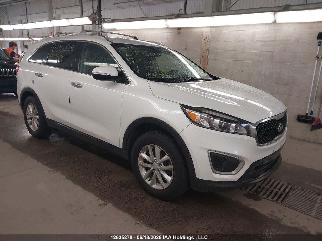 5XYPG4A34HG334614 · 2017 KIA SORENTO · 1/12