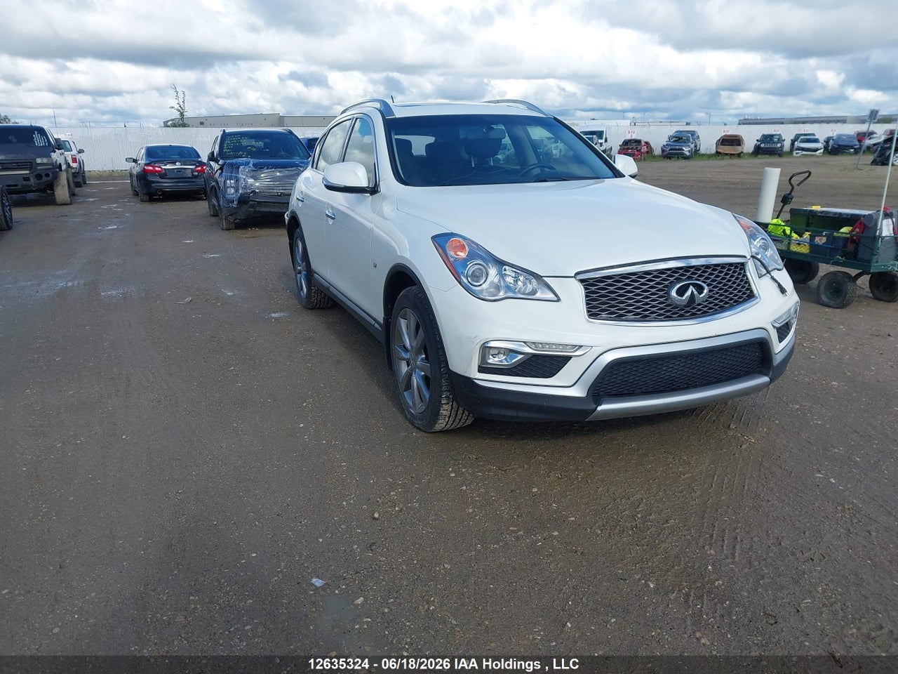 JN1BJ0RR0GM265269 · 2016 INFINITI QX50