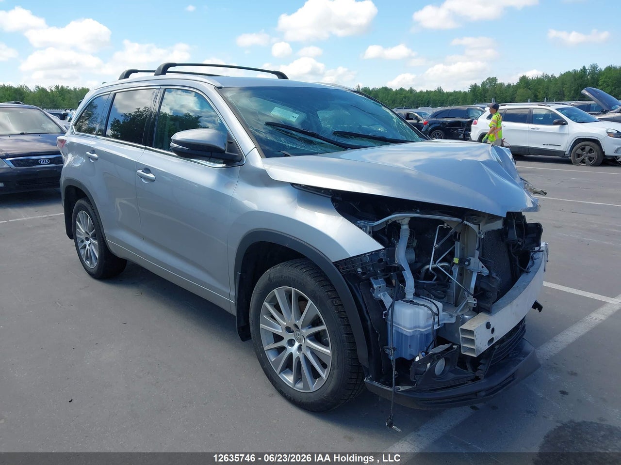 5TDJKRFH8FS123678 · 2015 TOYOTA highlander xle