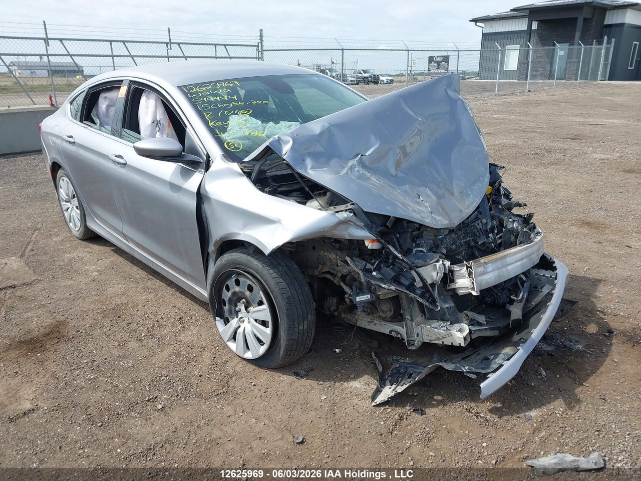 1C3CCCFB3FN599944 · 2015 CHRYSLER 200 LX