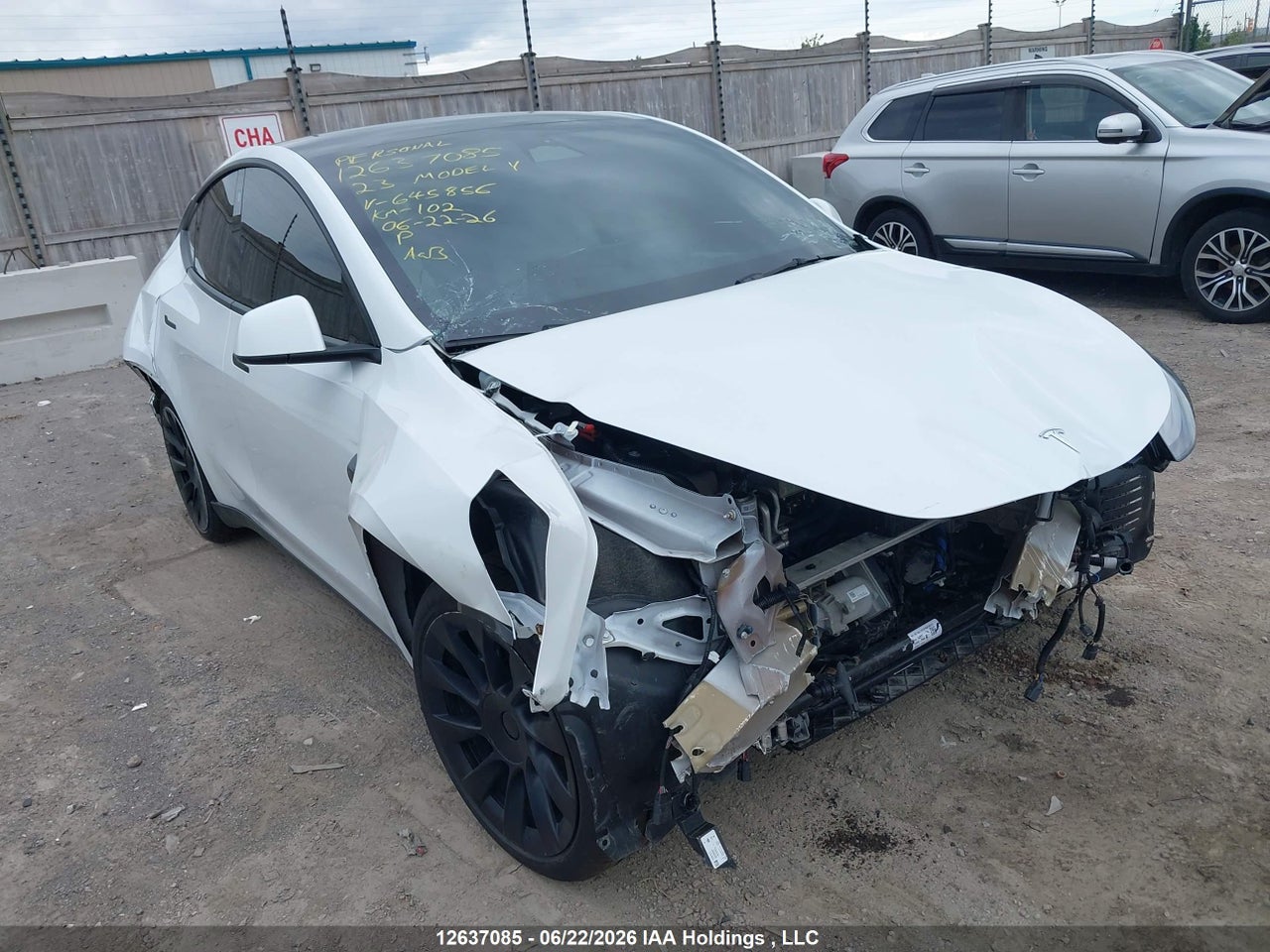 7SAYGAEE6PF645856 · 2023 TESLA MODEL Y · 1/12