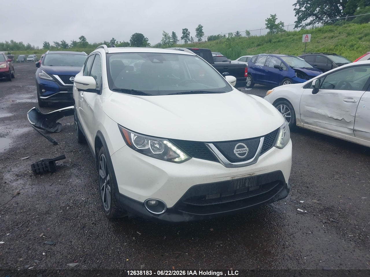 JN1BJ1CRXKW345450 · 2019 NISSAN QASHQAI