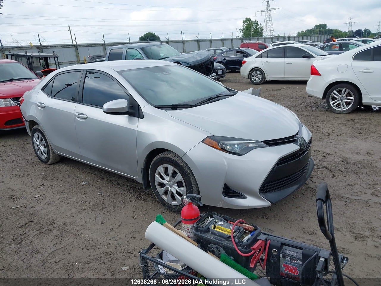 2T1BURHE1JC043870 · 2018 TOYOTA COROLLA CE