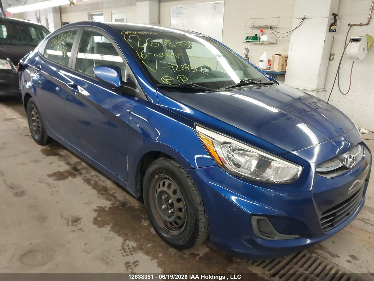 KMHCT4AEXGU121932 · 2016 HYUNDAI ACCENT GL