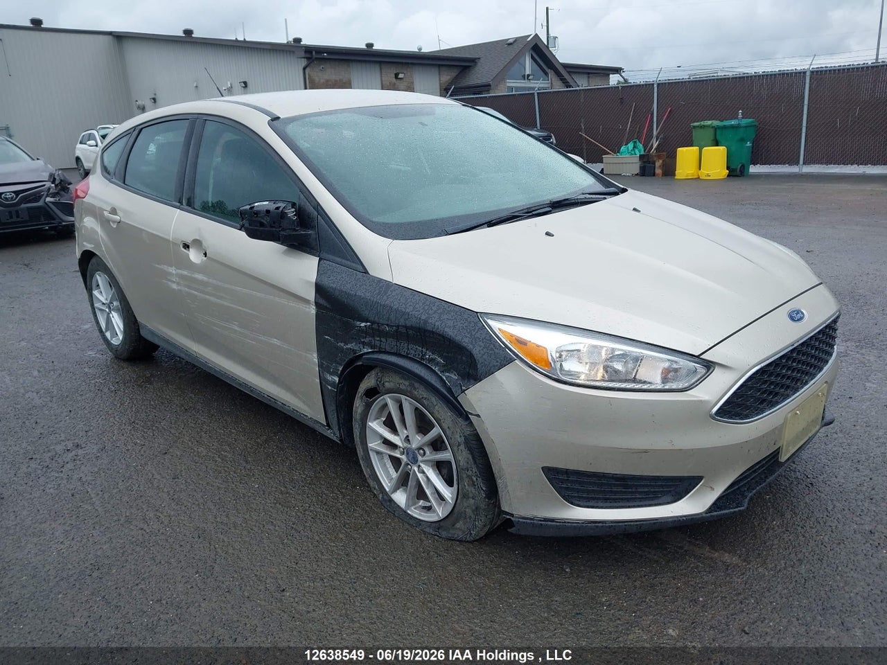 1FADP3K22HL261255 · 2017 FORD FOCUS SE
