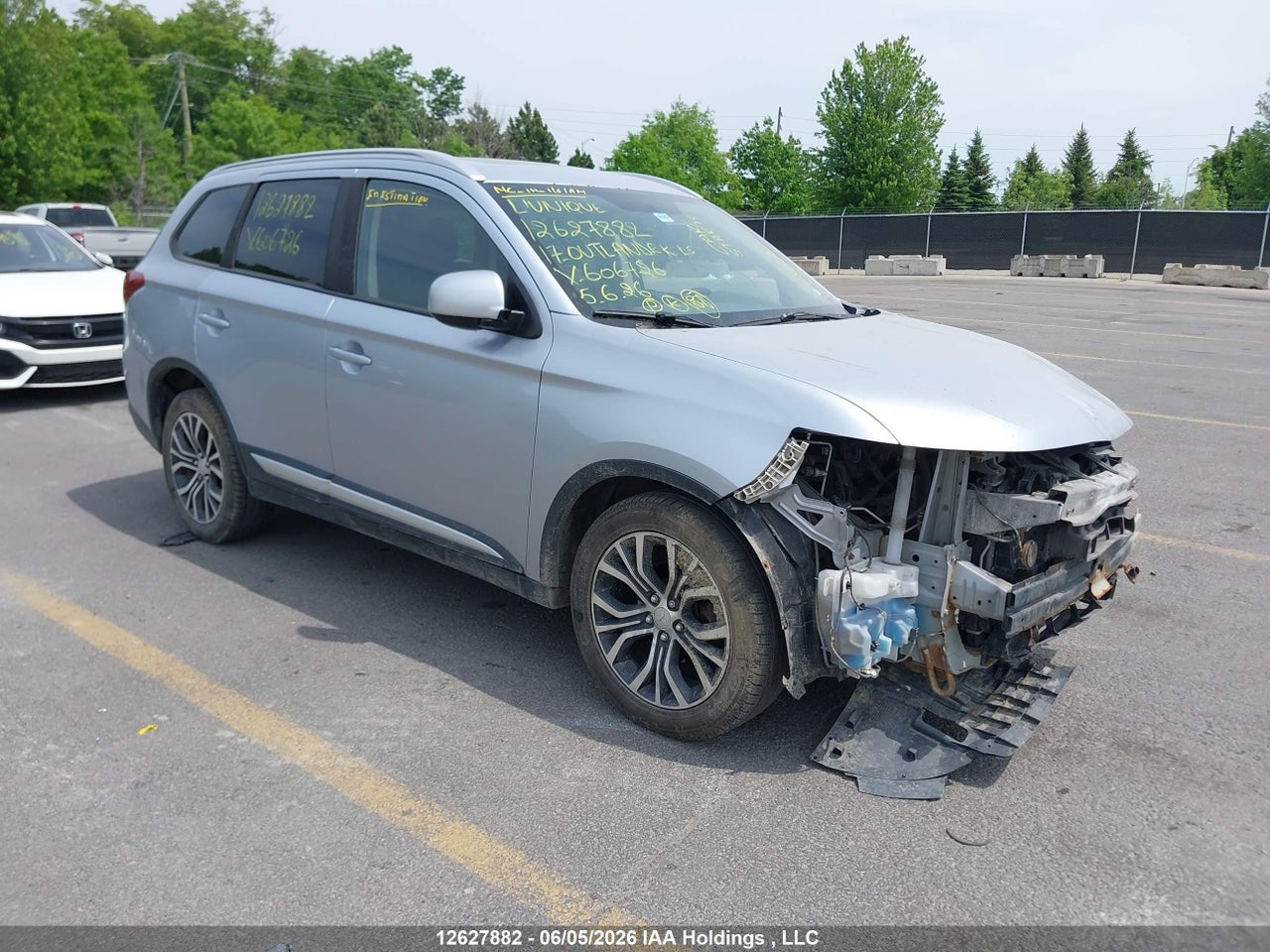 JA4AZ2A36HZ606726 · 2017 MITSUBISHI OUTLANDER ES