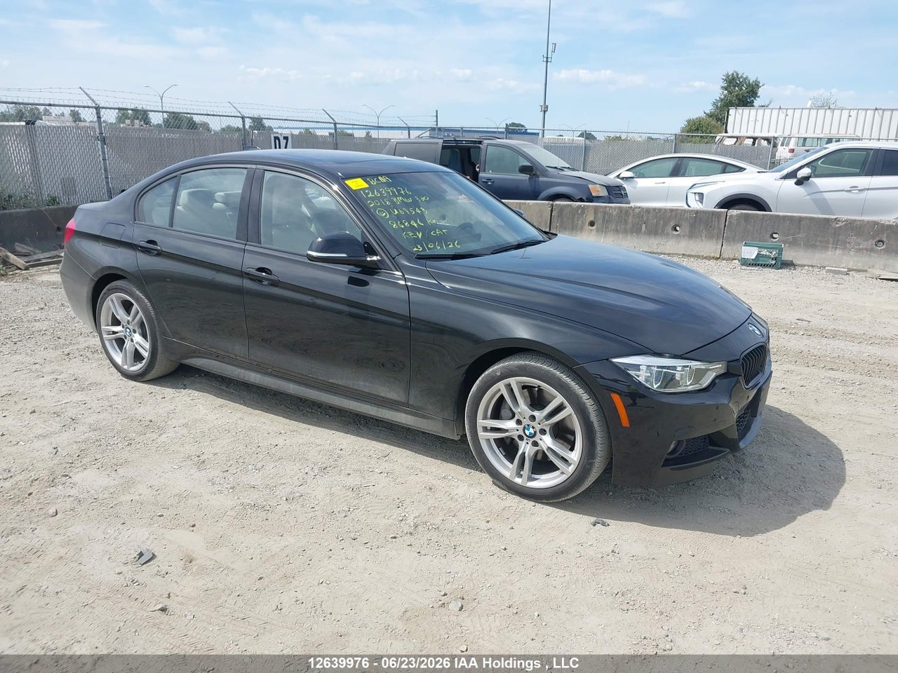 WBA8D9G54JNU69543 · 2018 BMW 330 XI