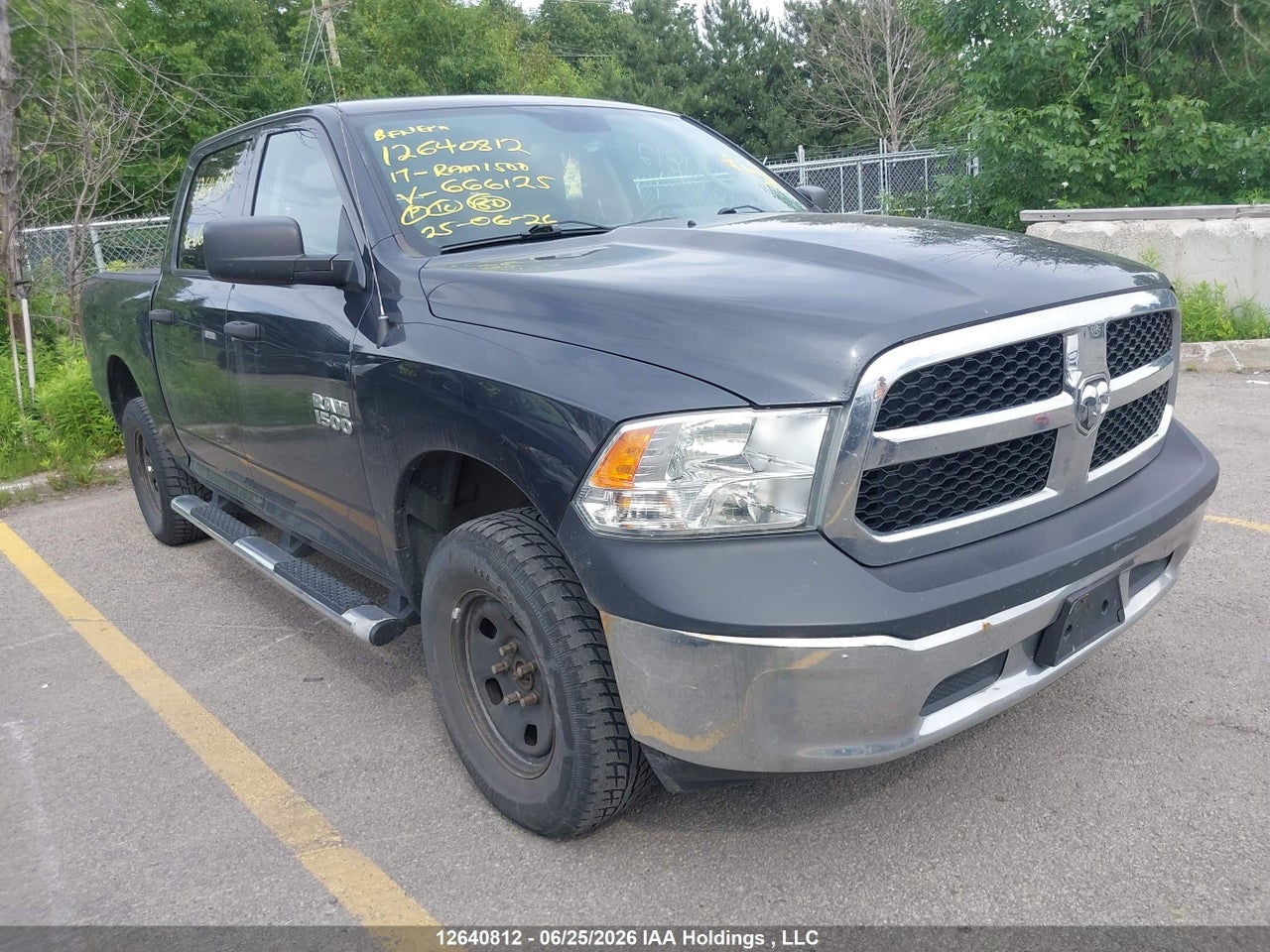 1C6RR7KG6HS666125 · 2017 RAM 1500 ST