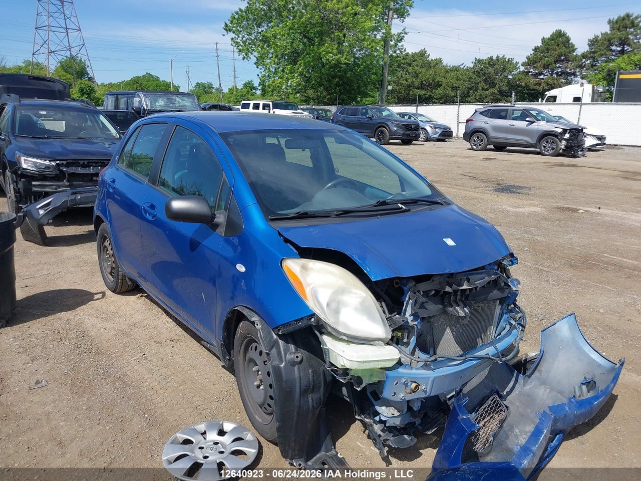 JTDKT923585212421 · 2008 TOYOTA YARIS · 1/12