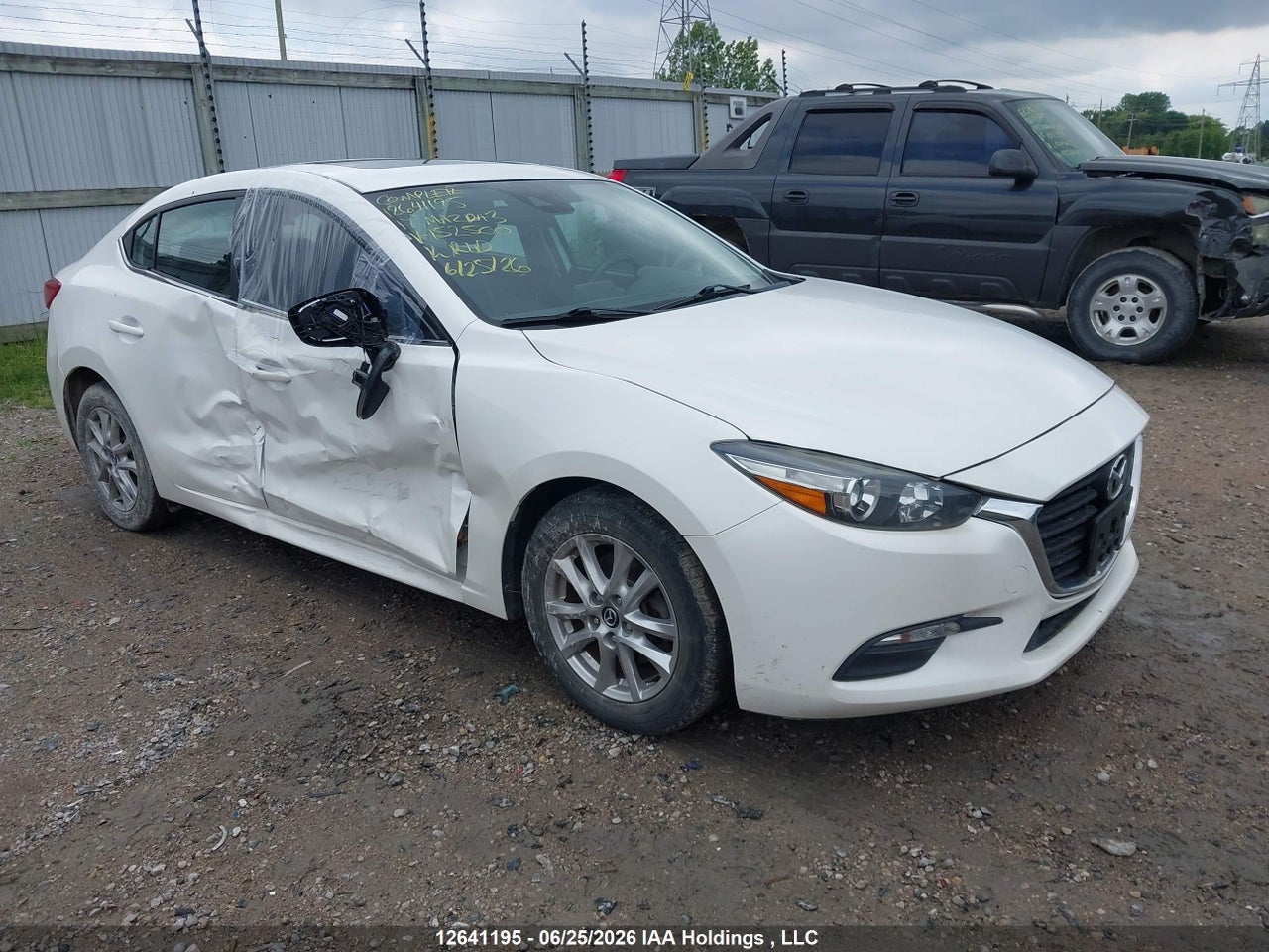 JM1BN1V75H1152500 · 2017 MAZDA 3 TOURING