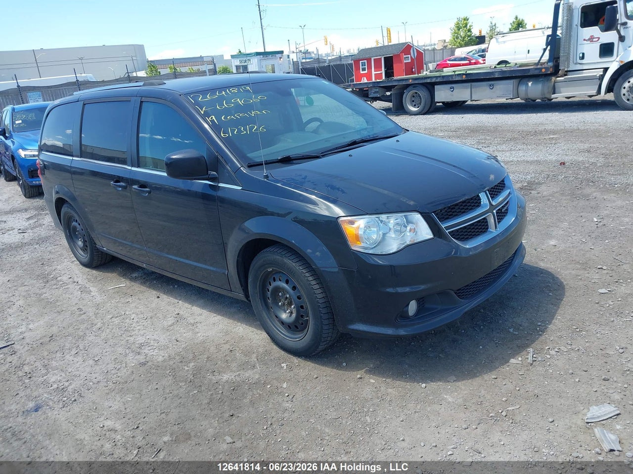 2C4RDGBG8KR669060 · 2019 DODGE GRAND CARAVAN SE