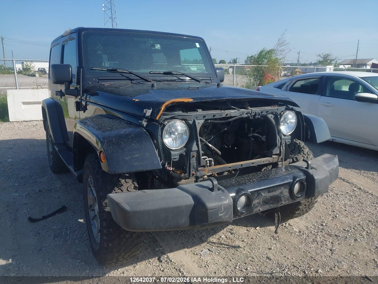 1C4AJWBG4GL246346 · 2016 JEEP WRANGLER SAHARA