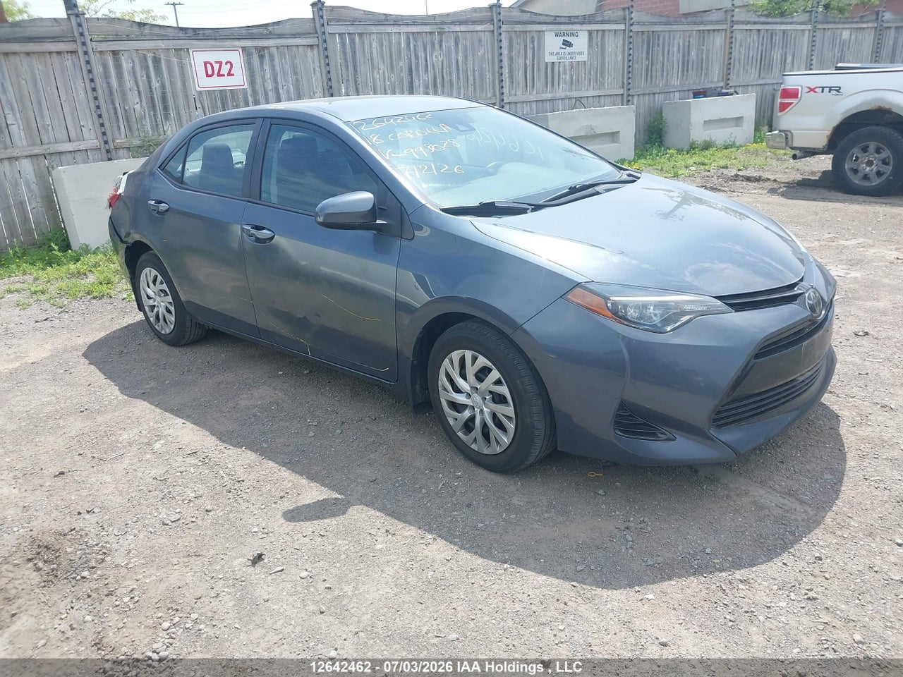 2T1BURHE8JC993028 · 2018 TOYOTA COROLLA LE