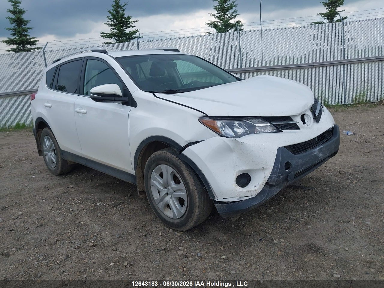 2T3BFREV2FW294313 · 2015 TOYOTA RAV4 LE · 1/12
