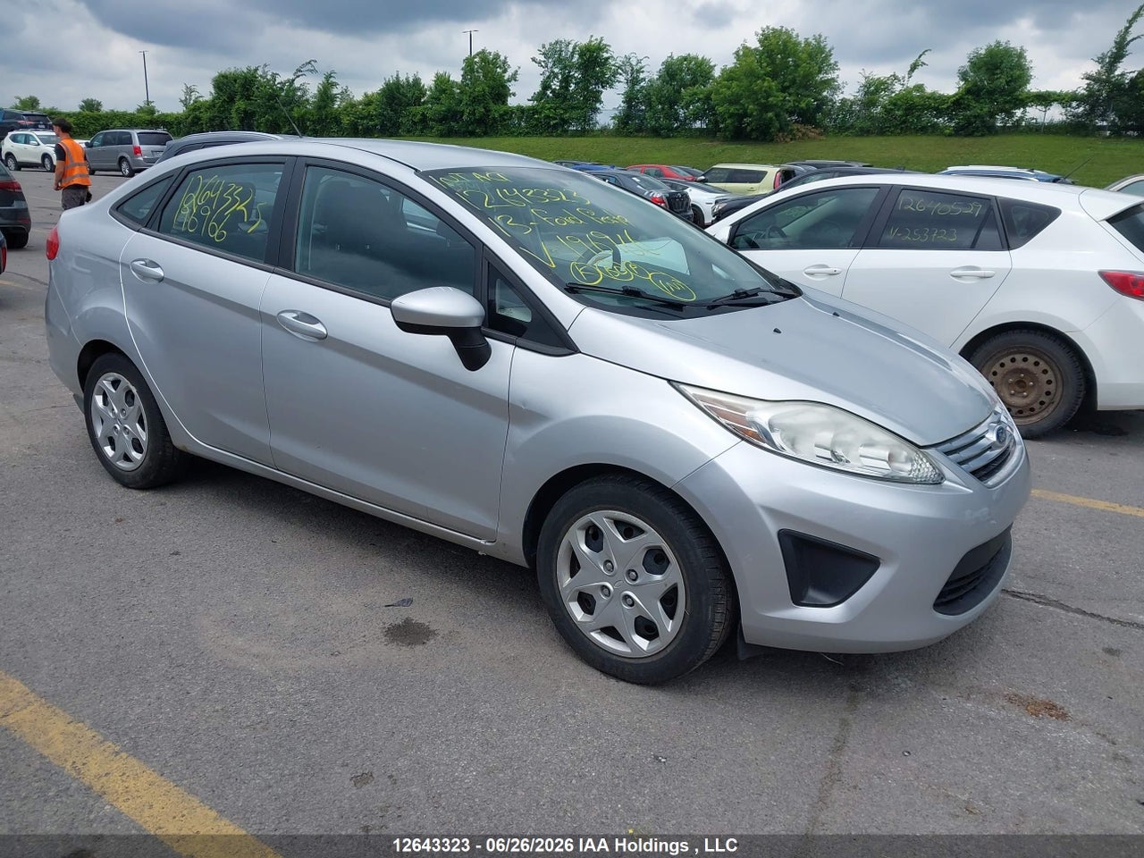 3FADP4BJ8DM196966 · 2013 FORD FIESTA SE · 1/12
