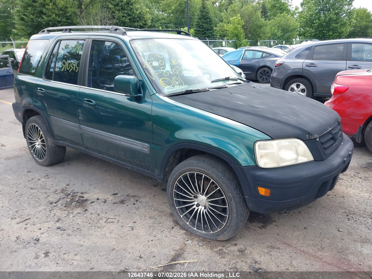 JHLRD1851YC810395 · 2000 HONDA CR-V