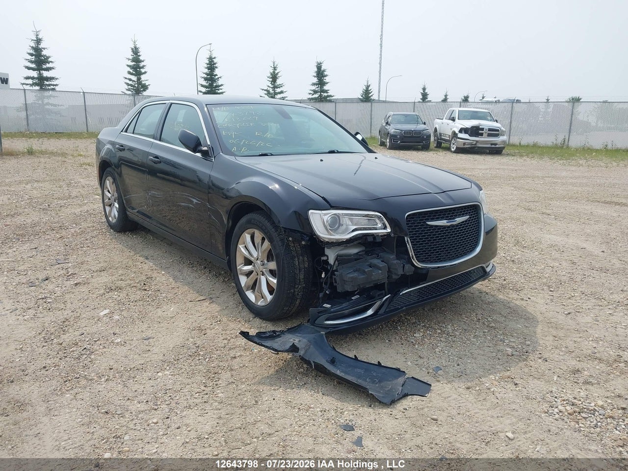 2C3CCARG4HH513029 · 2017 CHRYSLER 300 LIMITED · 1/12