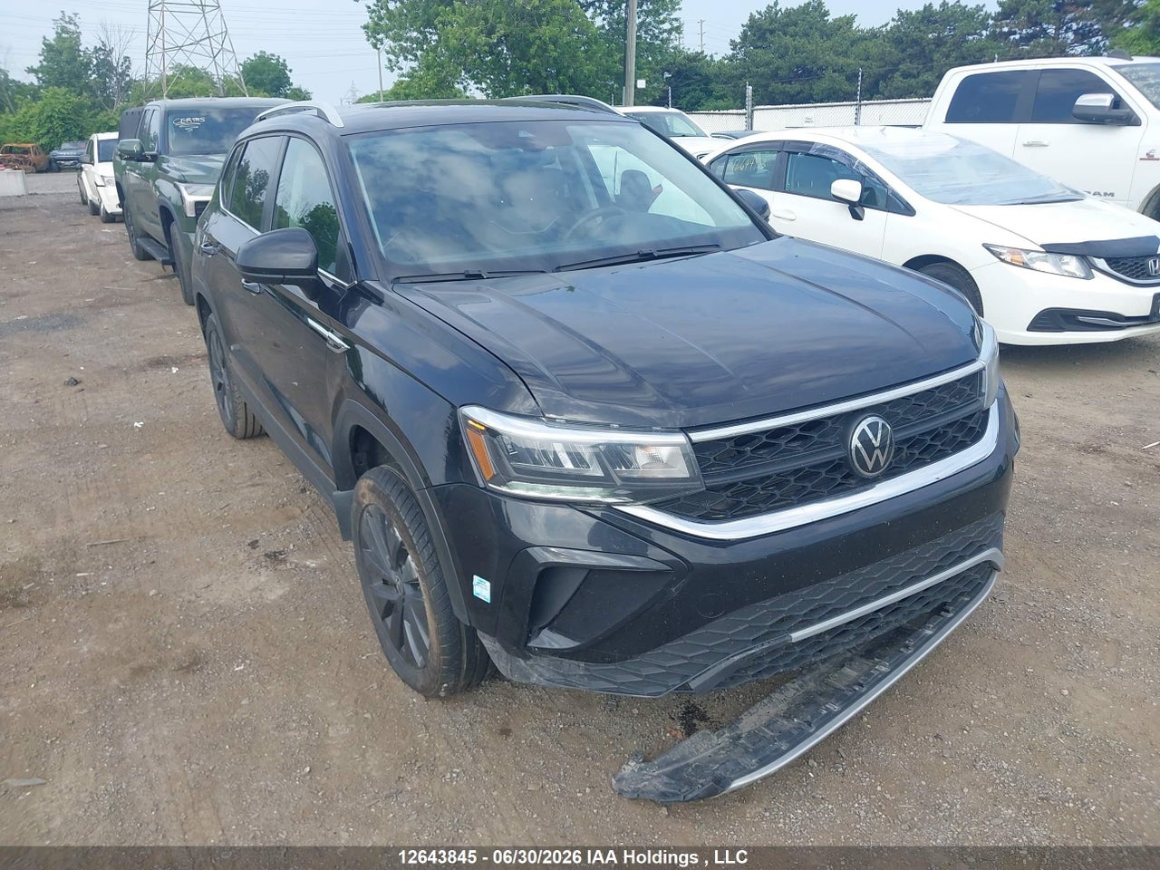 3VVSX7B29RM092796 · 2024 VOLKSWAGEN TAOS SE · 1/12