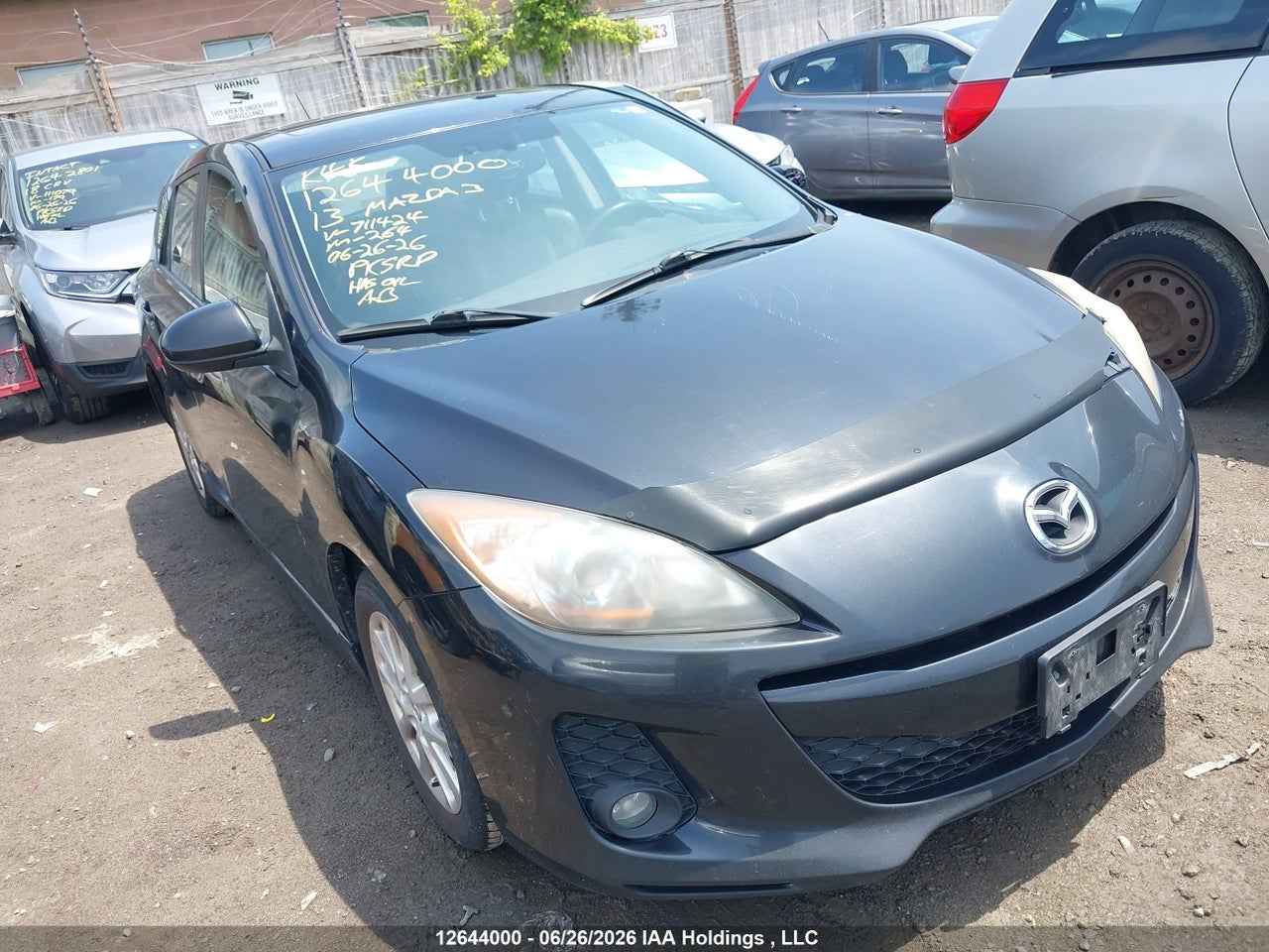 JM1BL1L72D1711424 · 2013 MAZDA 3 I