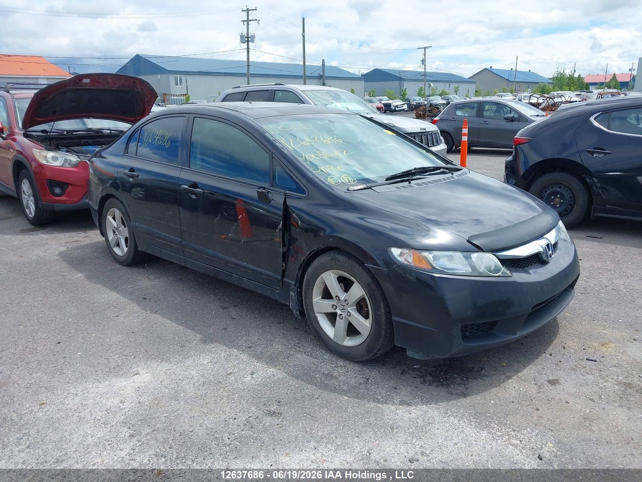 2HGFA1F61BH005037 · 2011 HONDA CIVIC SE
