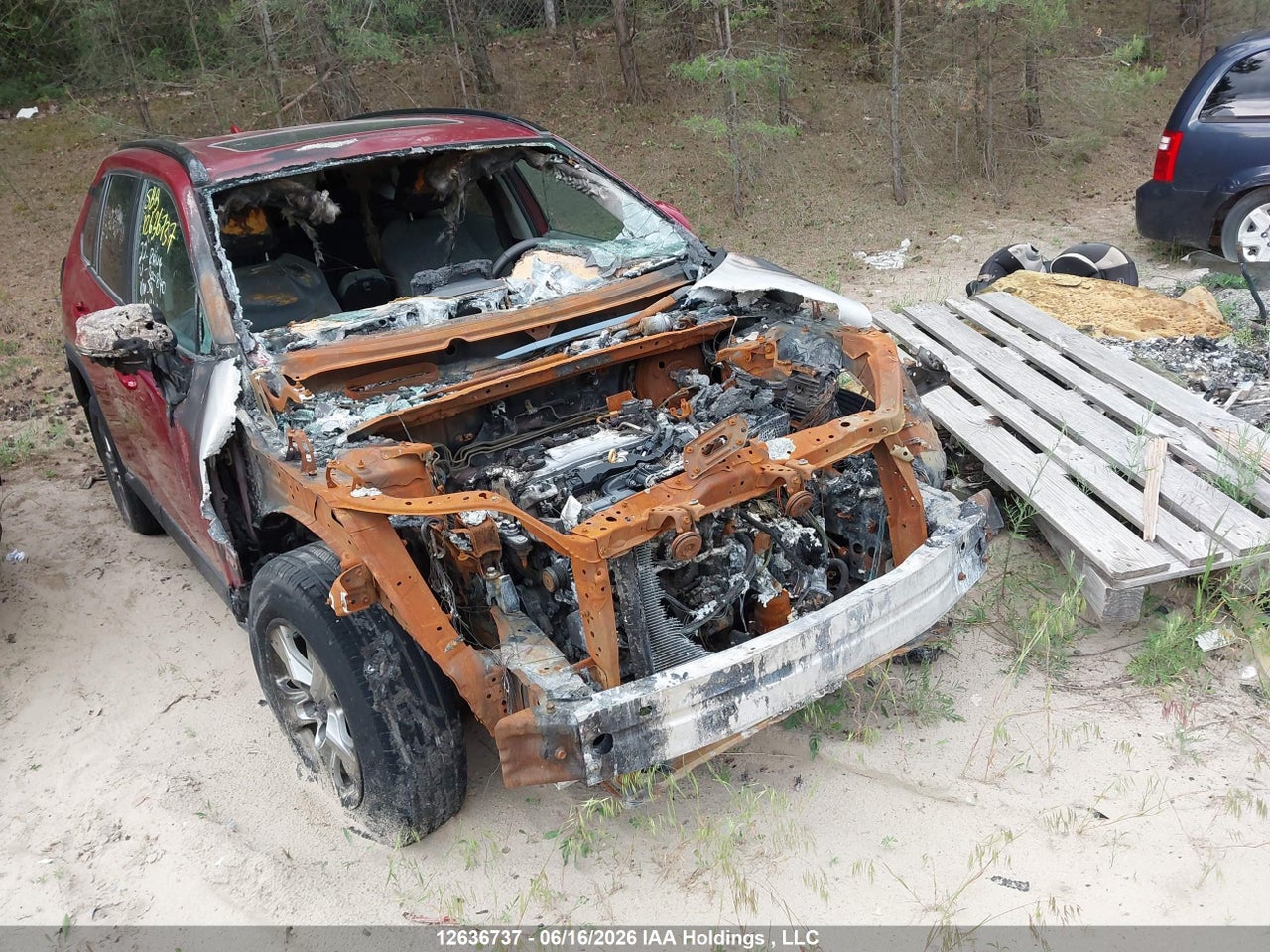 2T3R1RFVXNW300840 · 2022 TOYOTA RAV4 XLE