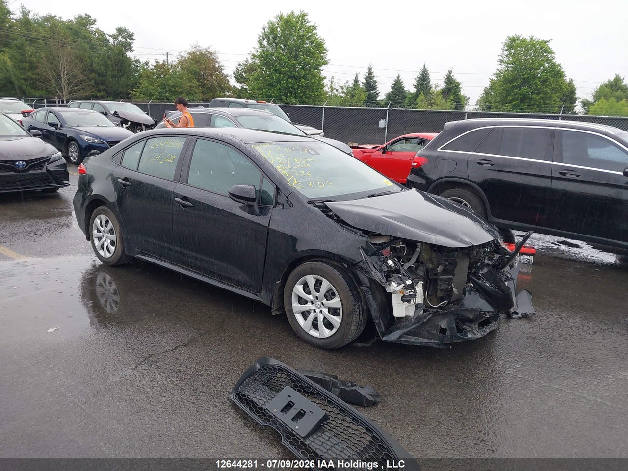 5YFBPMBE5MP243688 · 2021 TOYOTA COROLLA LE