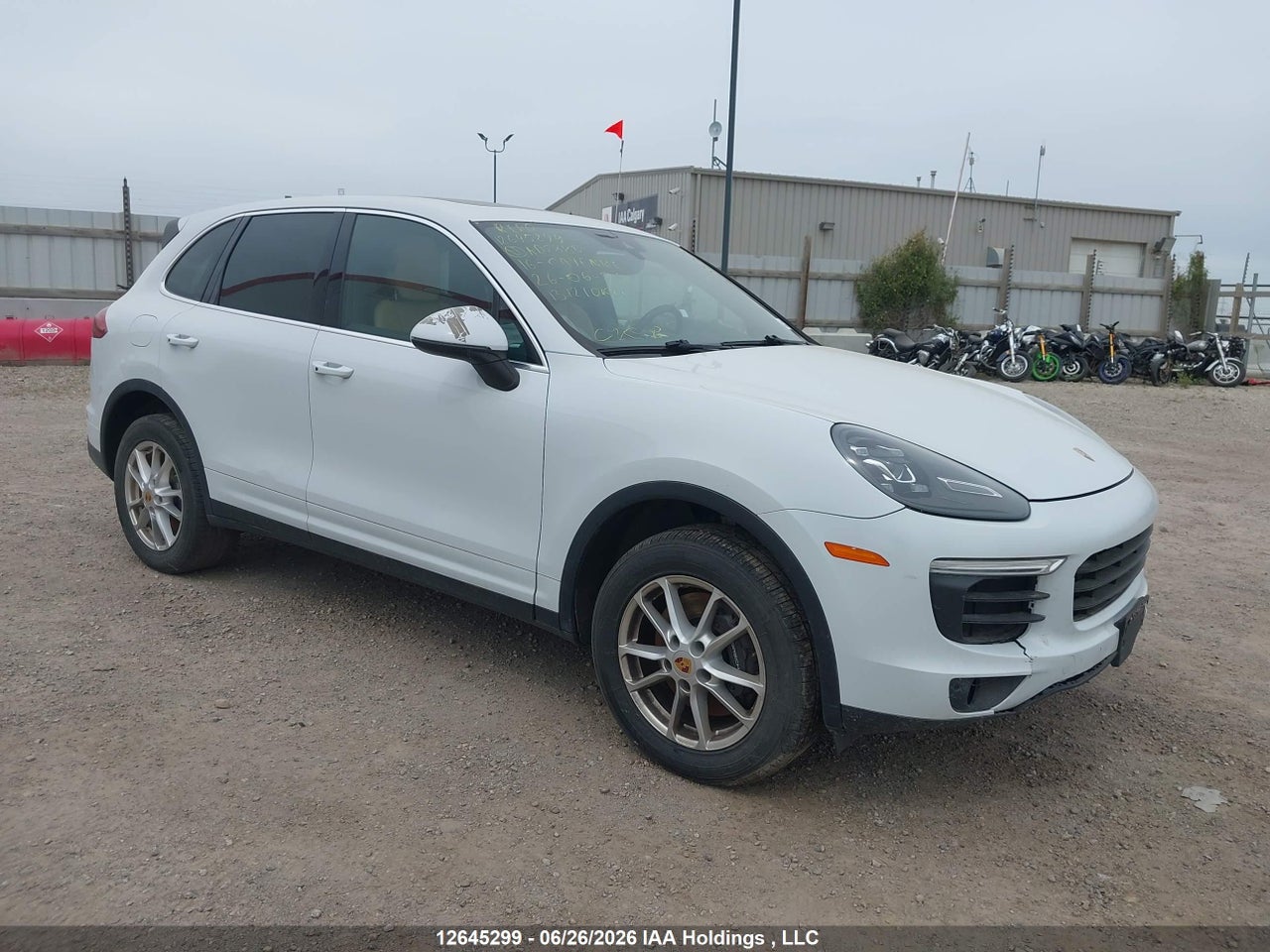 WP1AA2A27GLA05880 · 2016 PORSCHE CAYENNE