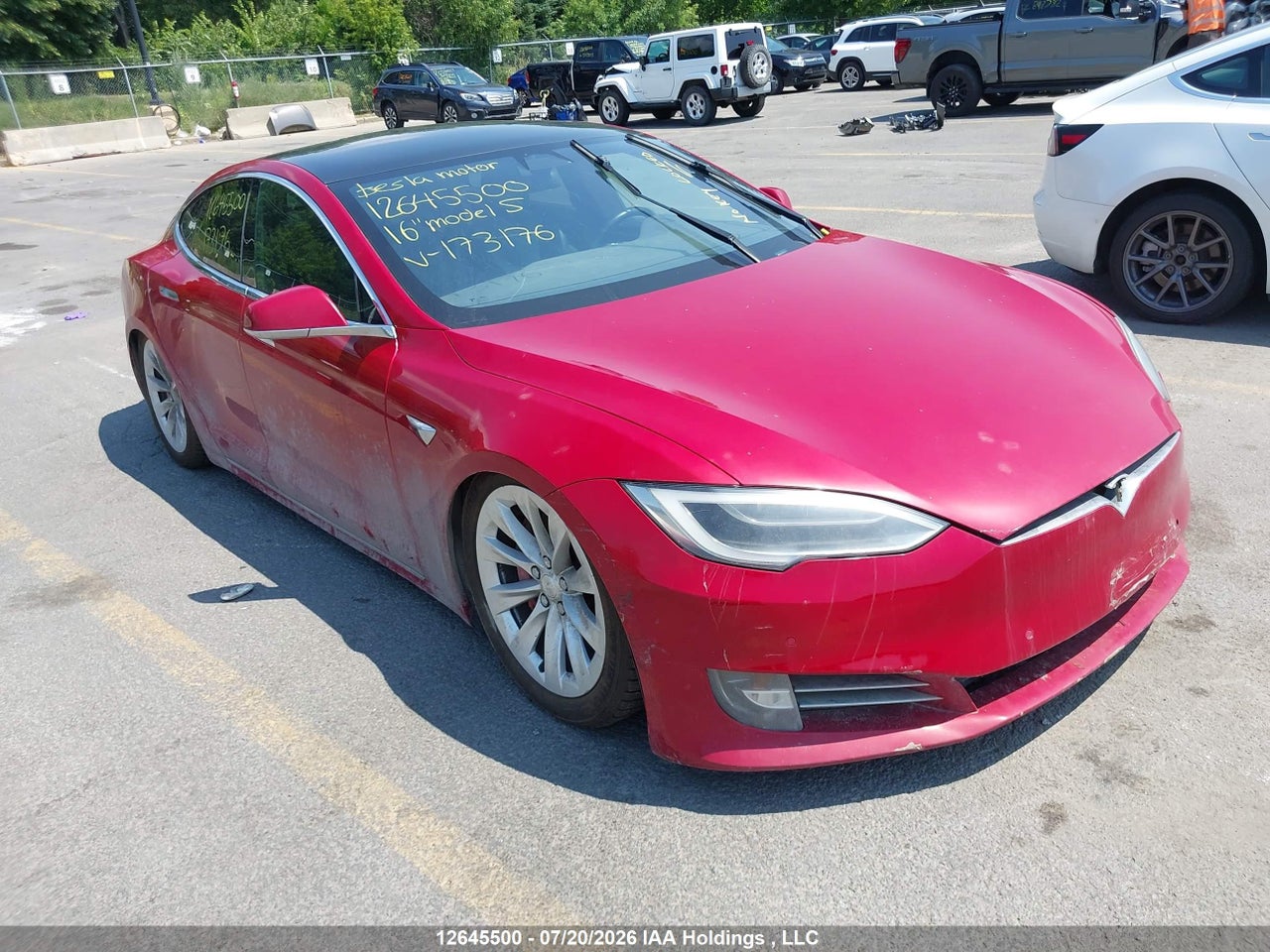 5YJSA1E47GF173176 · 2016 TESLA MODEL S