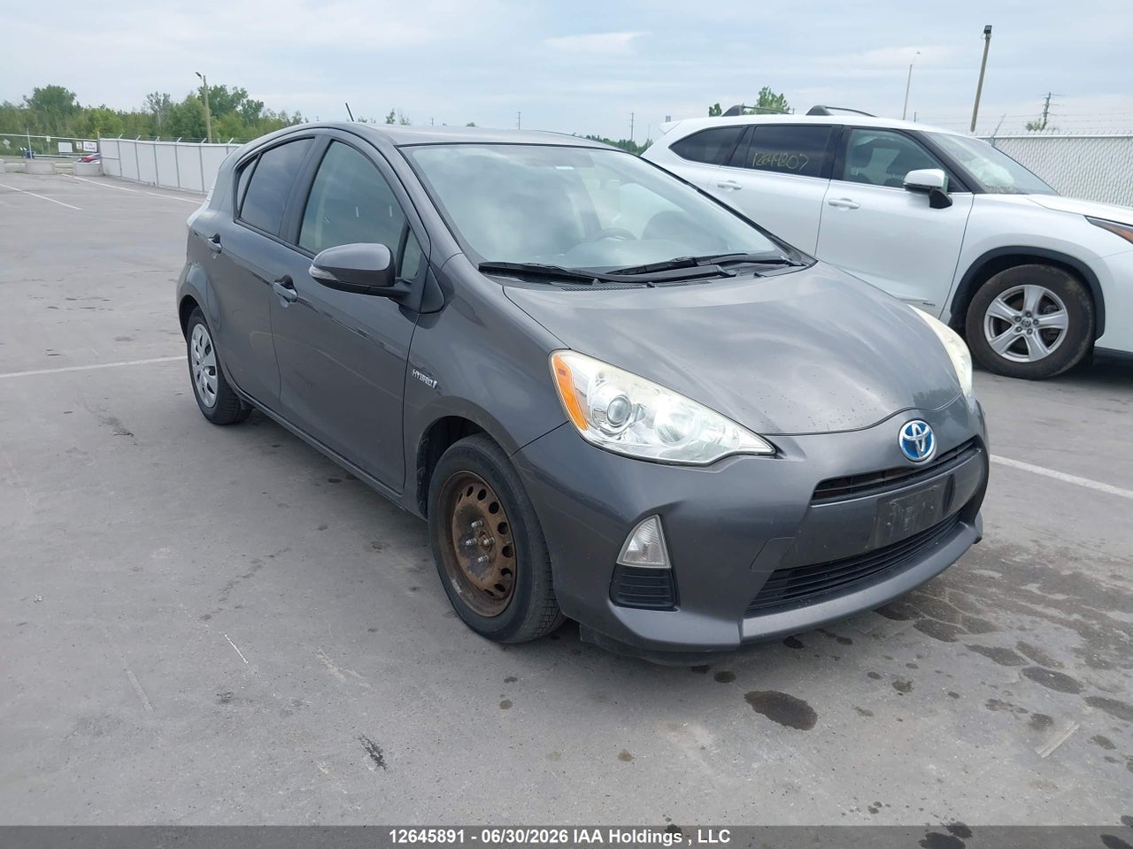 JTDKDTB3XE1565217 · 2014 TOYOTA Prius c