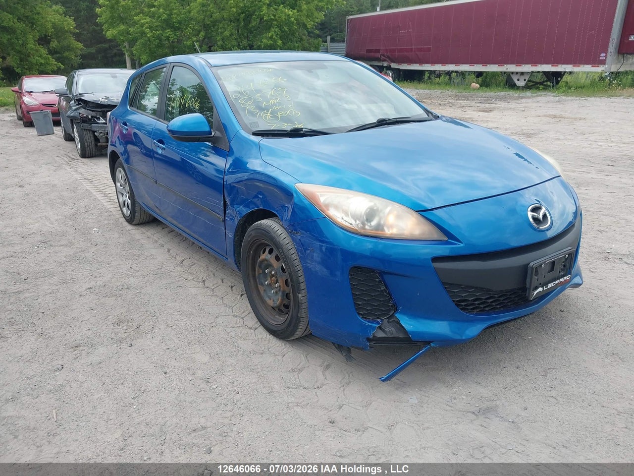 JM1BL1KF2D1825769 · 2013 MAZDA 3 I