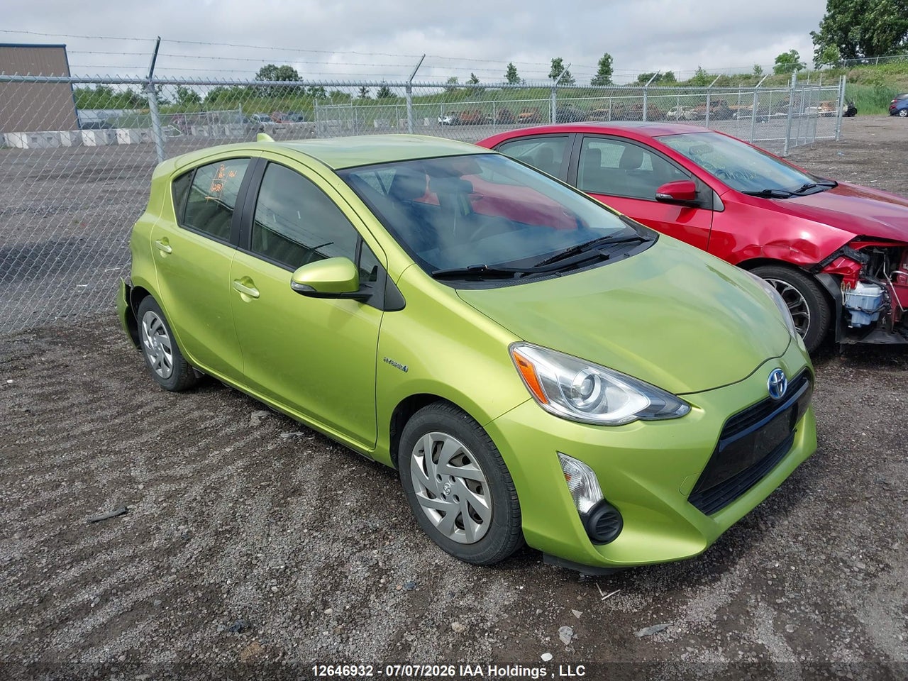 JTDKDTB32F1094990 · 2015 TOYOTA Prius c
