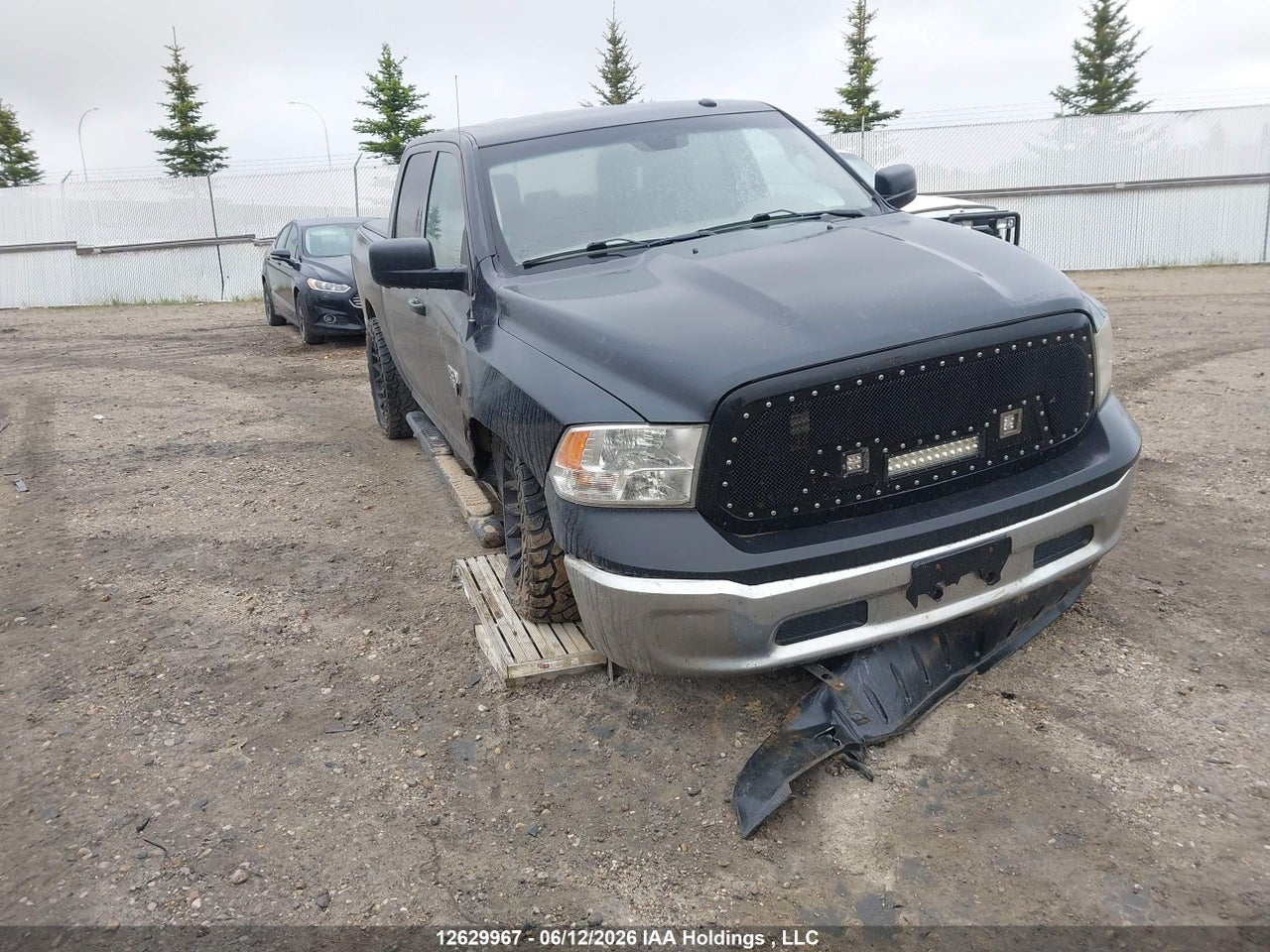 3C6RR7KT7HG765685 · 2017 RAM 1500 ST