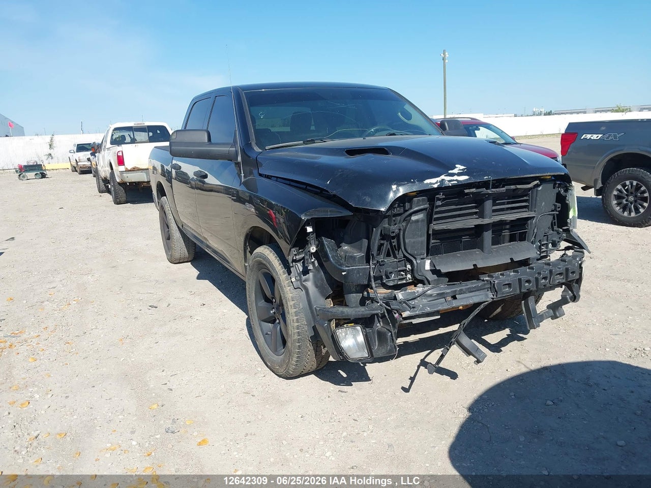 1C6RR7KT7KS659835 · 2019 RAM 1500 CLASSIC ST