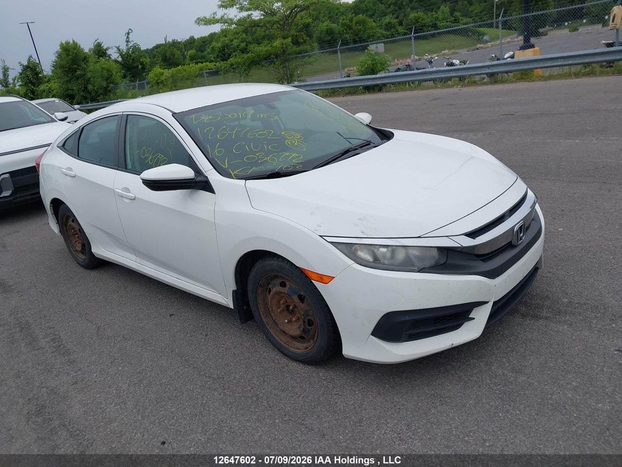 2HGFC2F57GH036792 · 2016 HONDA CIVIC LX · 1/12