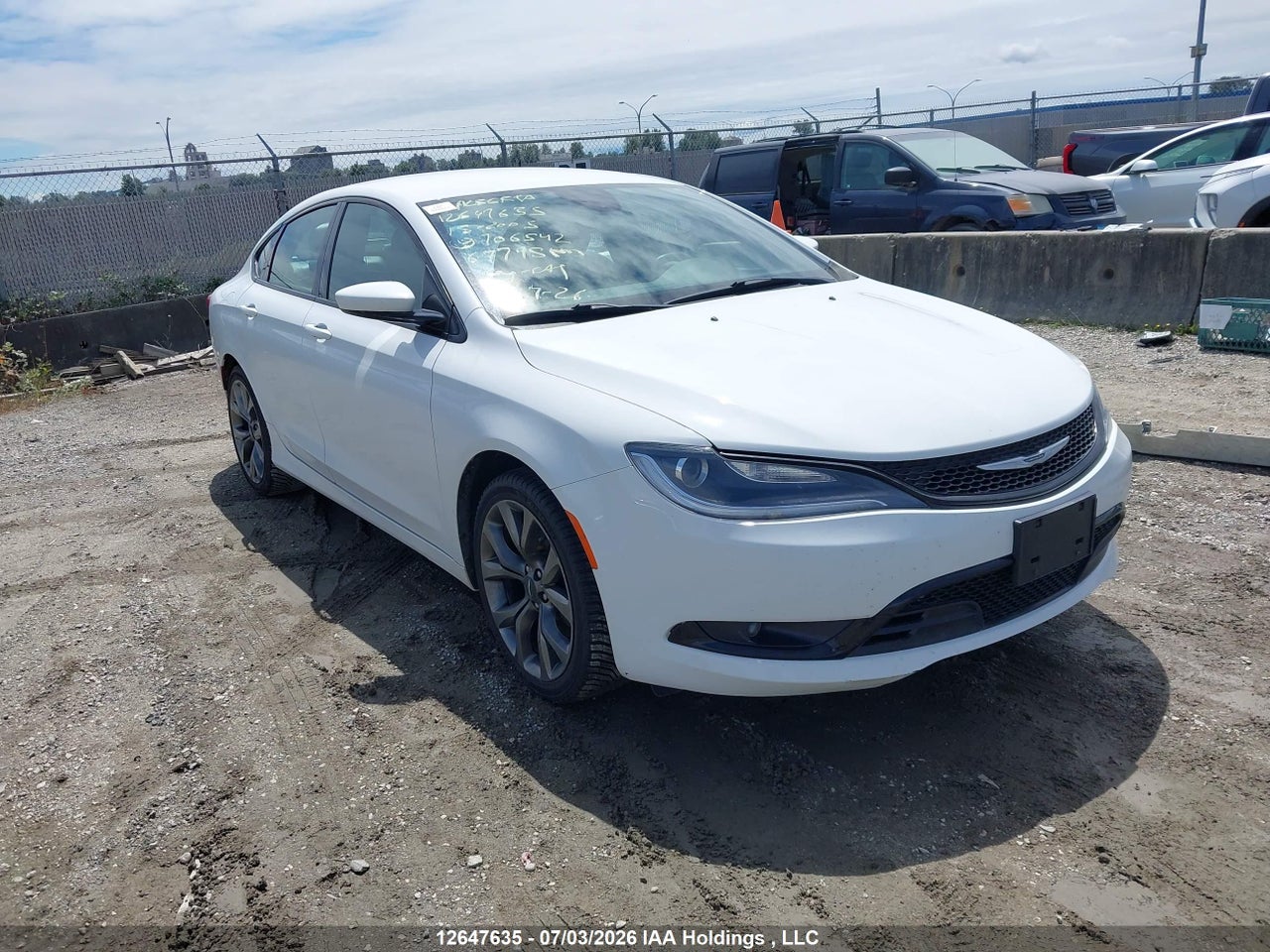 1C3CCCBB8FN706542 · 2015 CHRYSLER 200 S