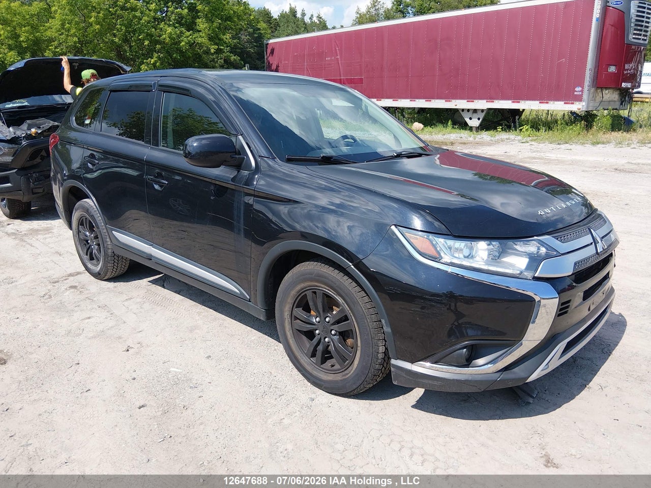JA4AZ2A38KZ609747 · 2019 MITSUBISHI OUTLANDER ES